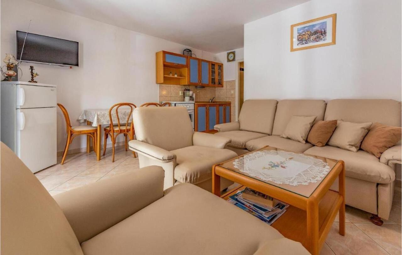 Apartments Katrina Rakalj Экстерьер фото